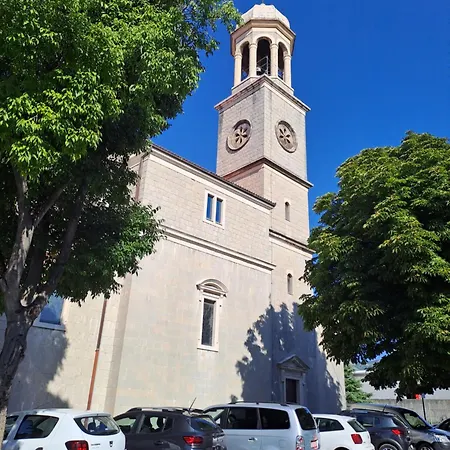Val * Kaštela