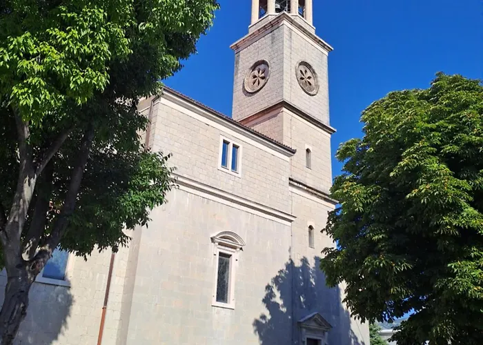 Val * Kaštela